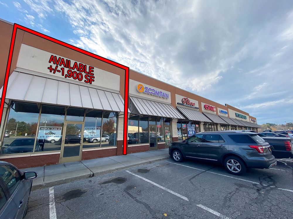 Target Shopping Center: 10 Glenridge Rd, Glenville, NY 12302